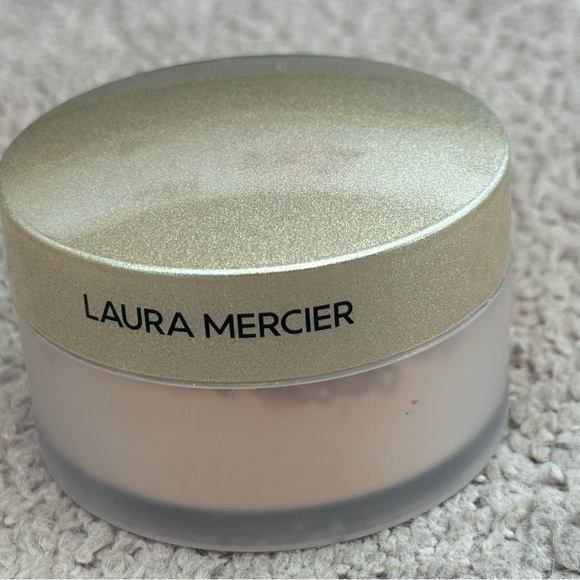 Laura Mercier Setting Powder - translucent honey - Picture 1 of 3